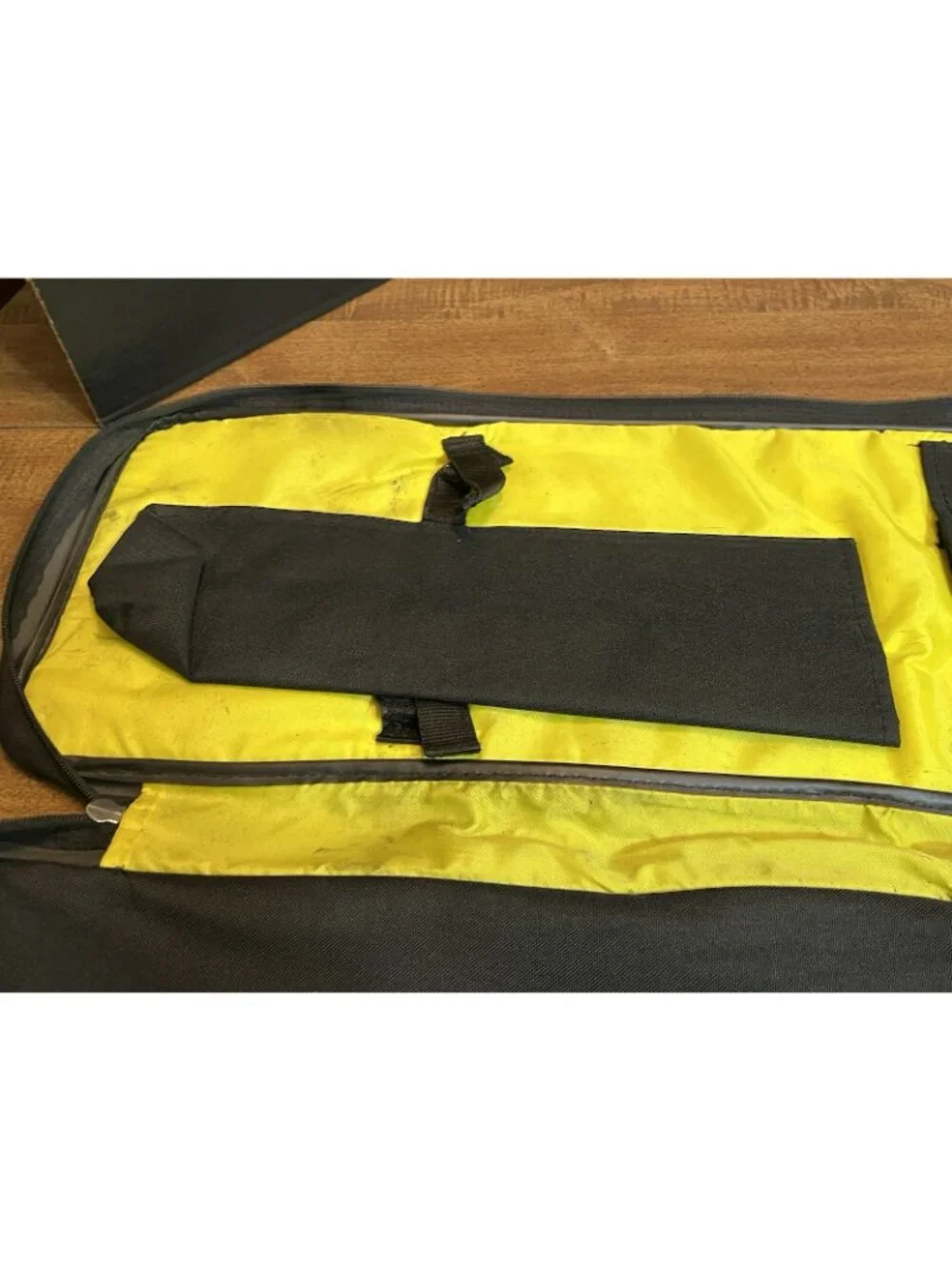 DeMarini Baseball Softball Duffle Equipment Bat Storage Bag Black Yellow 35